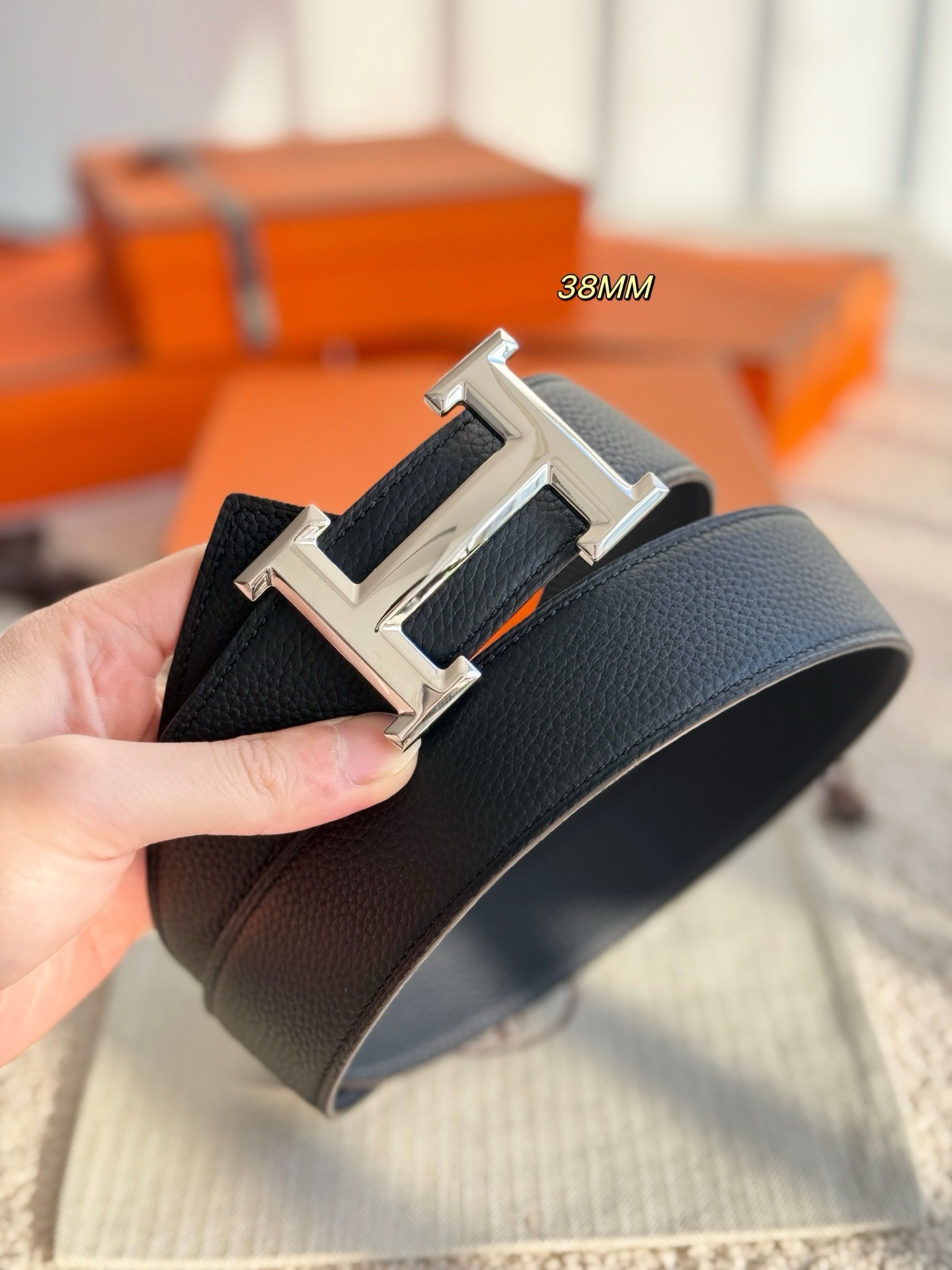 [홍콩명품.HERMES] 에르메스 2026 남성용 가죽벨트 3.8 CM HM043