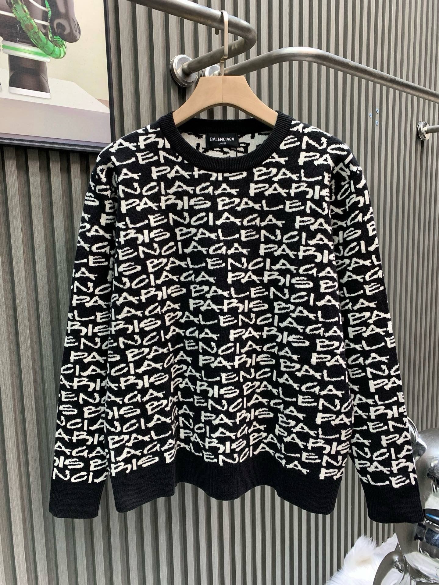 [홍콩명품.BALENCIAGA] 발렌시아가 2026 남성용 니트 풀오버 BL1525 PD 홍콩명품의류,구매대행,온라인명품