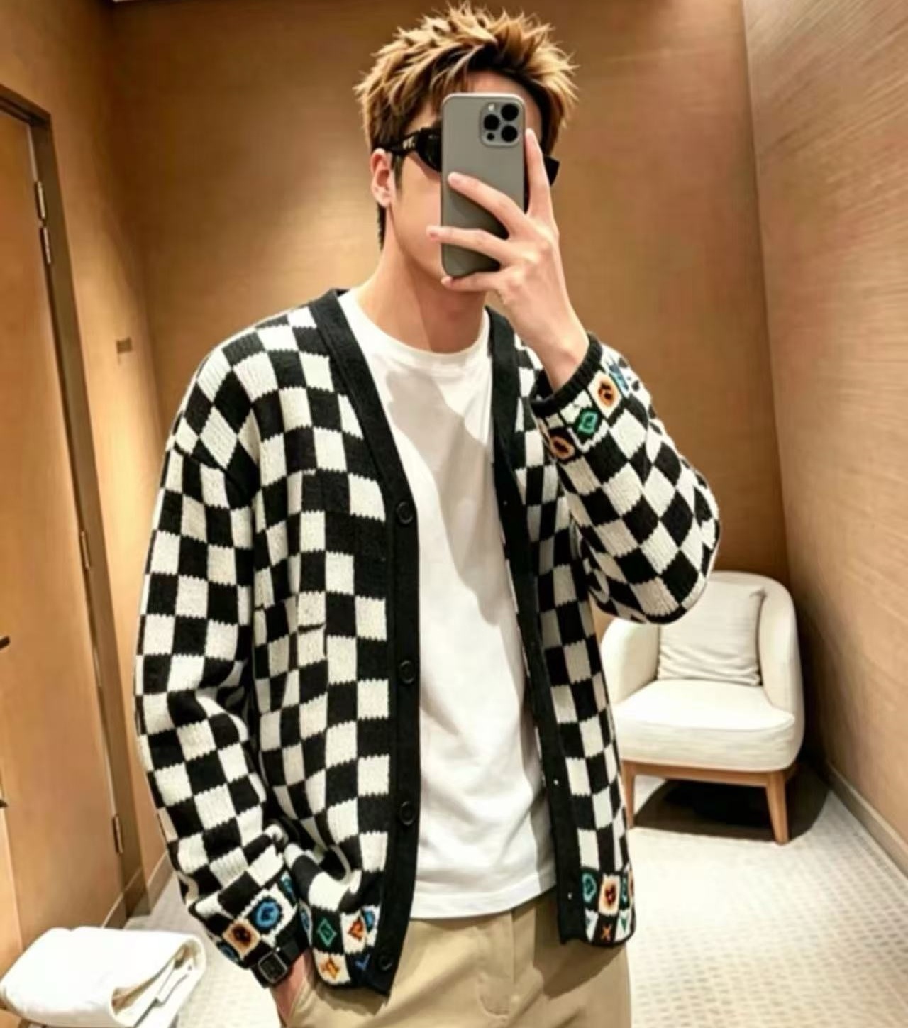 [홍콩명품.LOUIS VUITTON] 루이비통 2026 남성용 니트 가디건  LV3699 PD 홍콩명품의류,구매대행,온라인명품