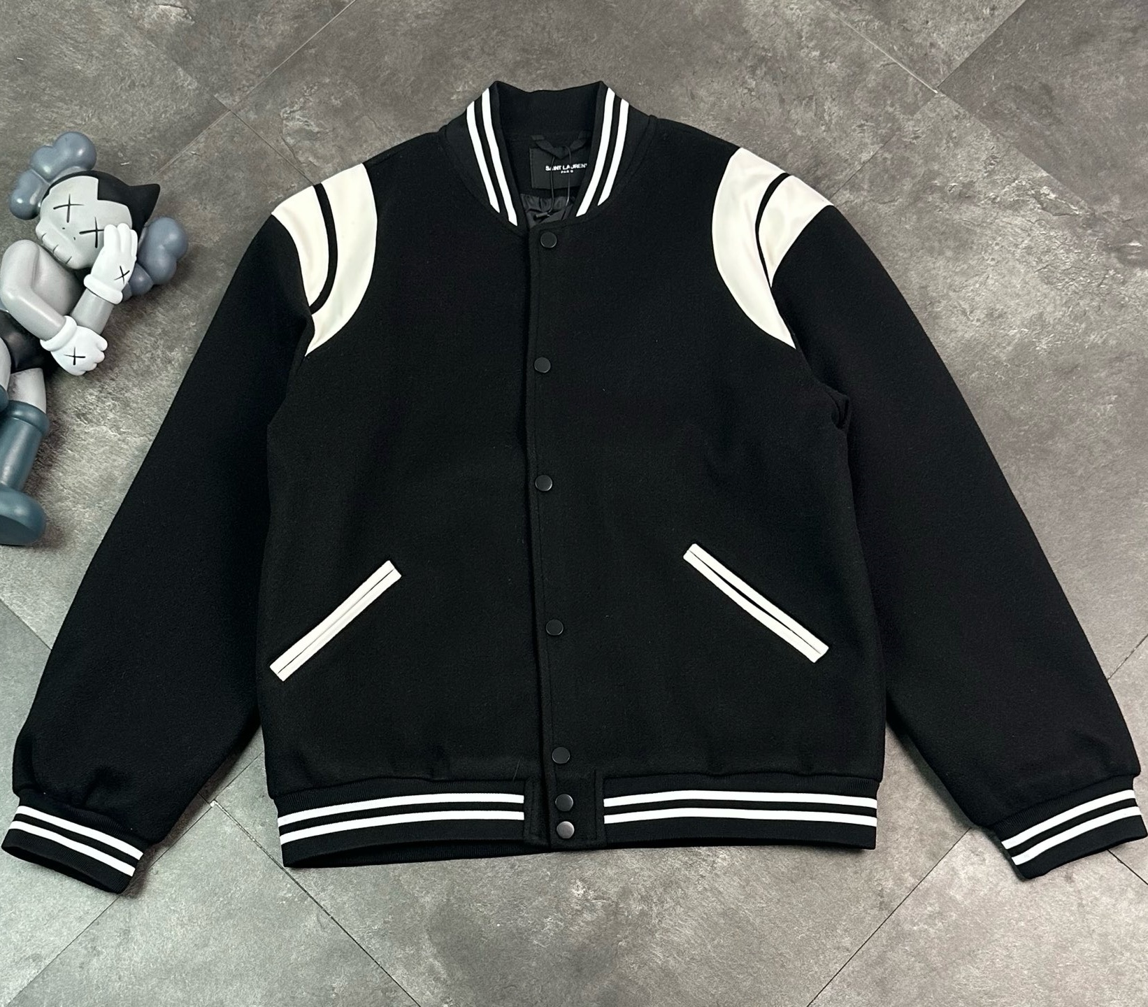 [홍콩명품.SAINT LAURENT] 생로랑 2026 남성용 자켓 YSL112 PD 홍콩명품의류,구매대행,온라인명품