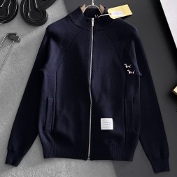 [홍콩명품.THOM BROWNE ] 톰 브라운 2026 남성용 니트가디건자켓 TB1580 PD 홍콩명품의류,구매대행,온라인명품