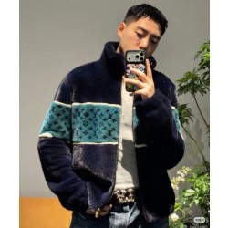 [홍콩명품.LOUIS VUITTON] 루이비통 2026 남성용 로고 모노그램 밍크코트 LV3920 HD