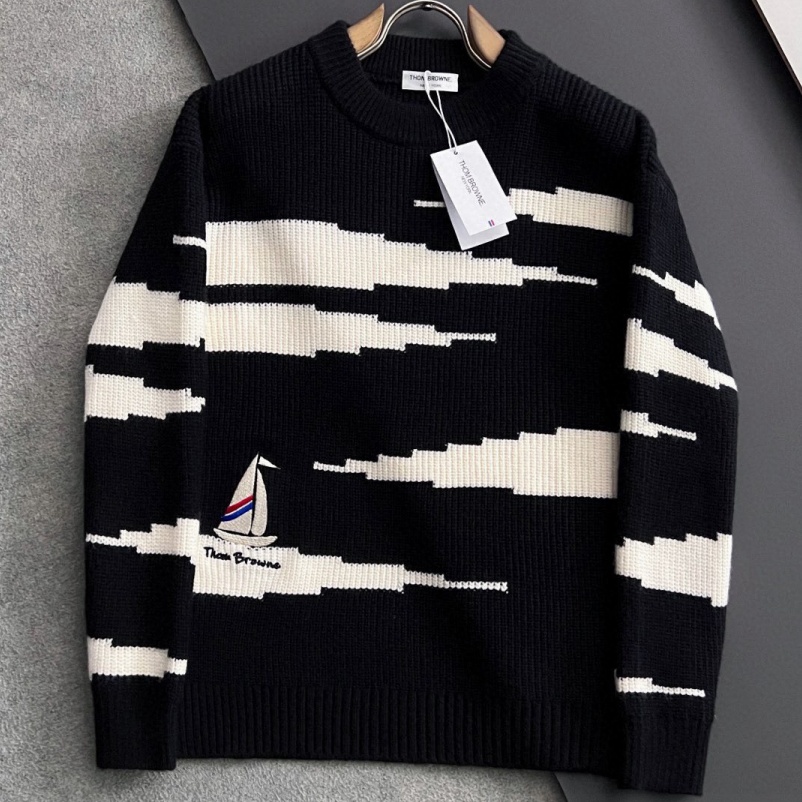 [홍콩명품.THOM BROWNE ] 톰 브라운 2026 남성용 니트풀오버 TB1402 PD  홍콩명품의류,구매대행,온라인명품