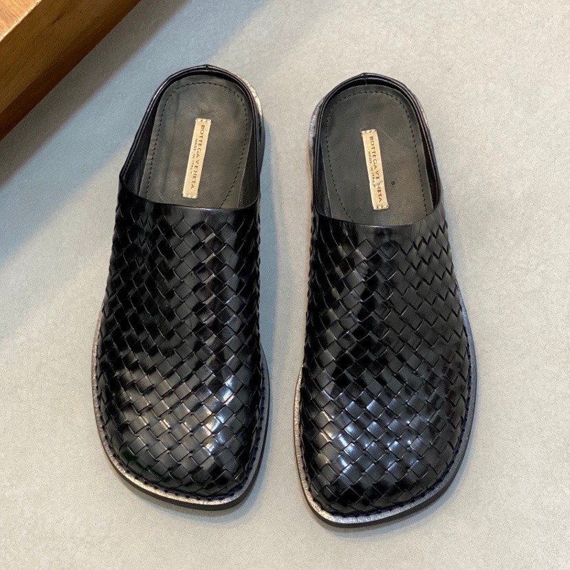[홍콩명품.BOTTEGA VENETA] 보테가베네타 2026 남성용 뮬 슬리퍼 BV062 SH-E 홍콩명품의류,구매대행,온라인명품