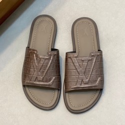 홍콩명품.Louis Vuitton] 루이비통 2026 남성용 슬리퍼 LV983 SH-E 홍콩명품의류,구매대행,온라인명품