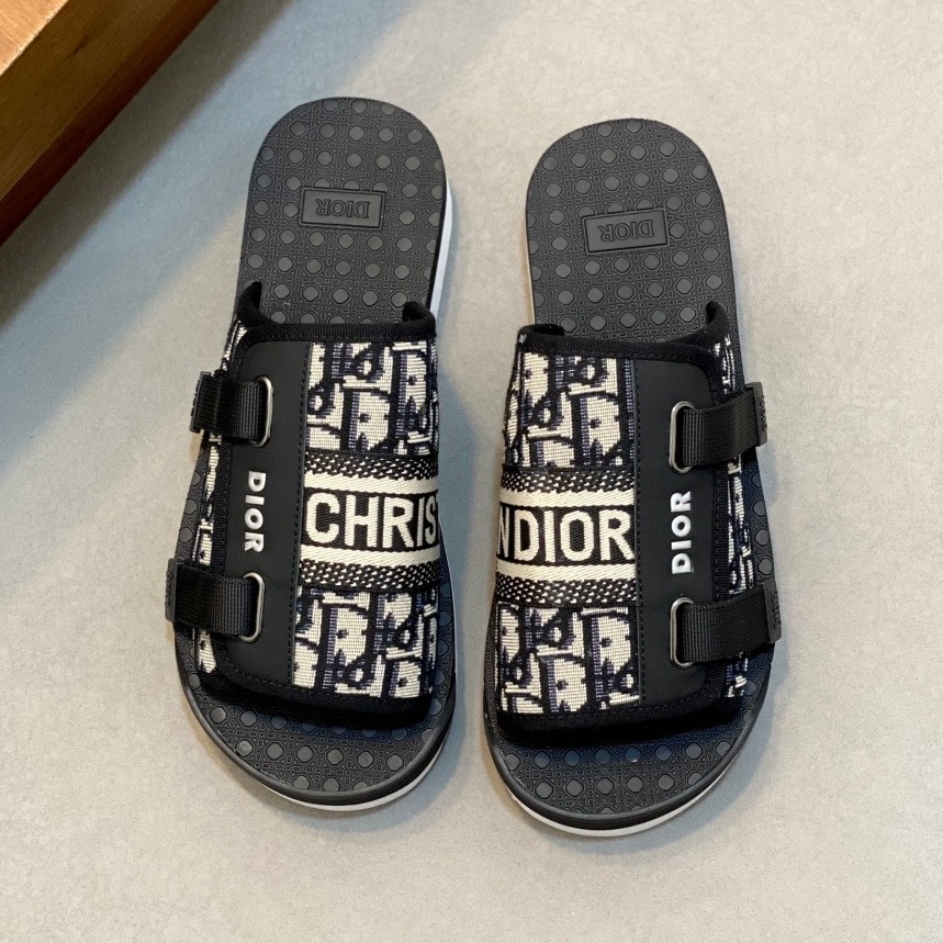 [홍콩명품.Christian Dior ] 크리스챤 디올 2026 남성용 슬리퍼 CD320 SH-E 홍콩명품의류,구매대행,온라인명품