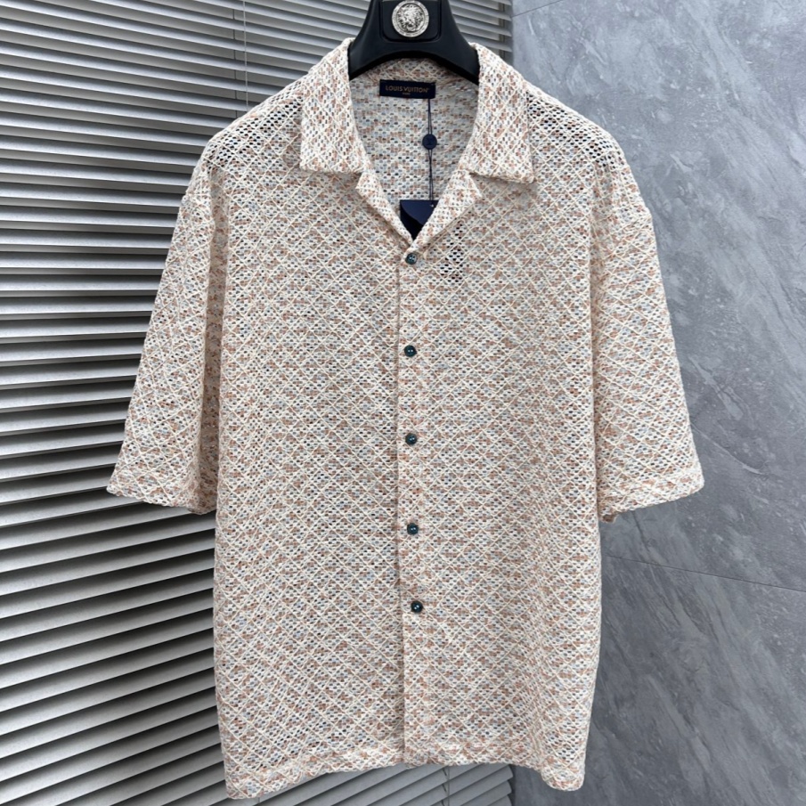 [홍콩명품.LOUIS VUITTON] 루이비통 2026 남성용 니트반팔 LV29215 PD 홍콩명품의류,구매대행,온라인명품