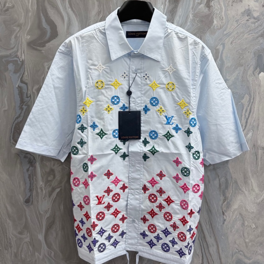 [홍콩명품.LOUIS VUITTON] 루이비통 2026 남성용 반팔셔츠 LV2920 PD 홍콩명품의류,구매대행,온라인명품