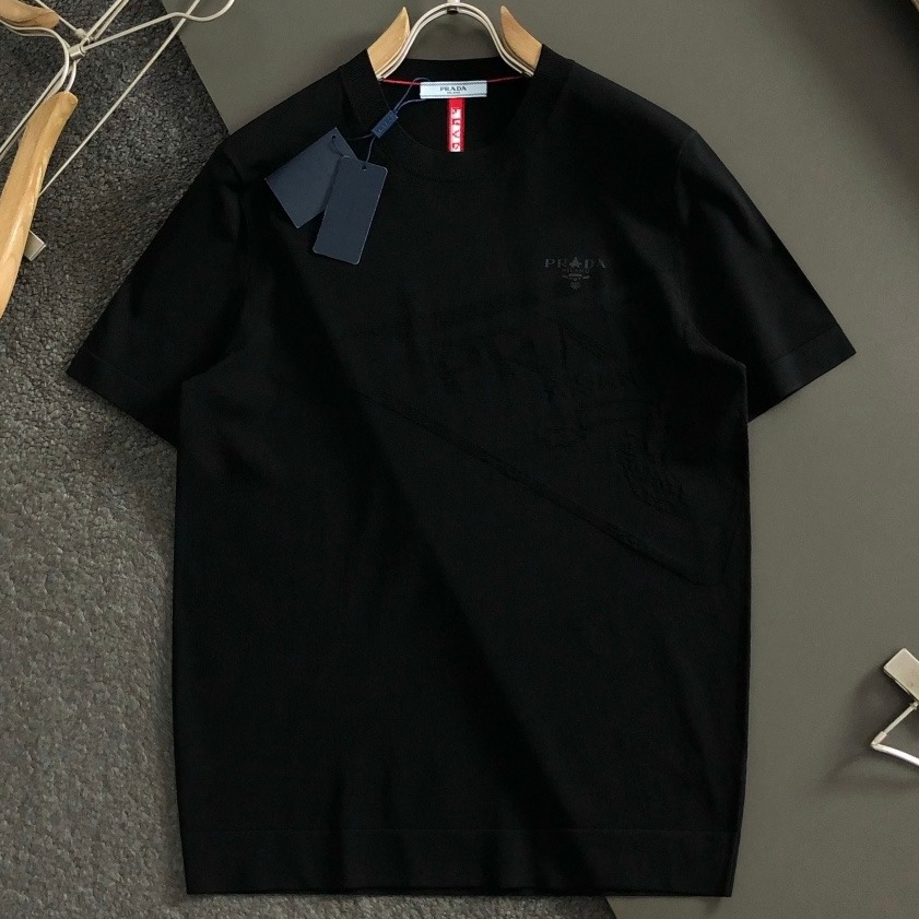 [홍콩명품.PRADA] 프라다 2026 남성용 니트반팔 PD1900 YB 홍콩명품의류,구매대행,온라인명품