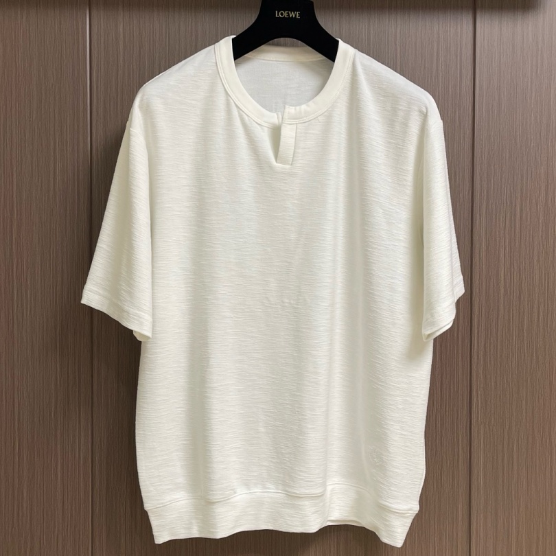 [홍콩명품.BRUNELLO CUCINELLI]브루넬로 쿠치넬리 2026 남성용 니트반팔 BL1648 PD 홍콩명품의류,구매대행,온라인명품
