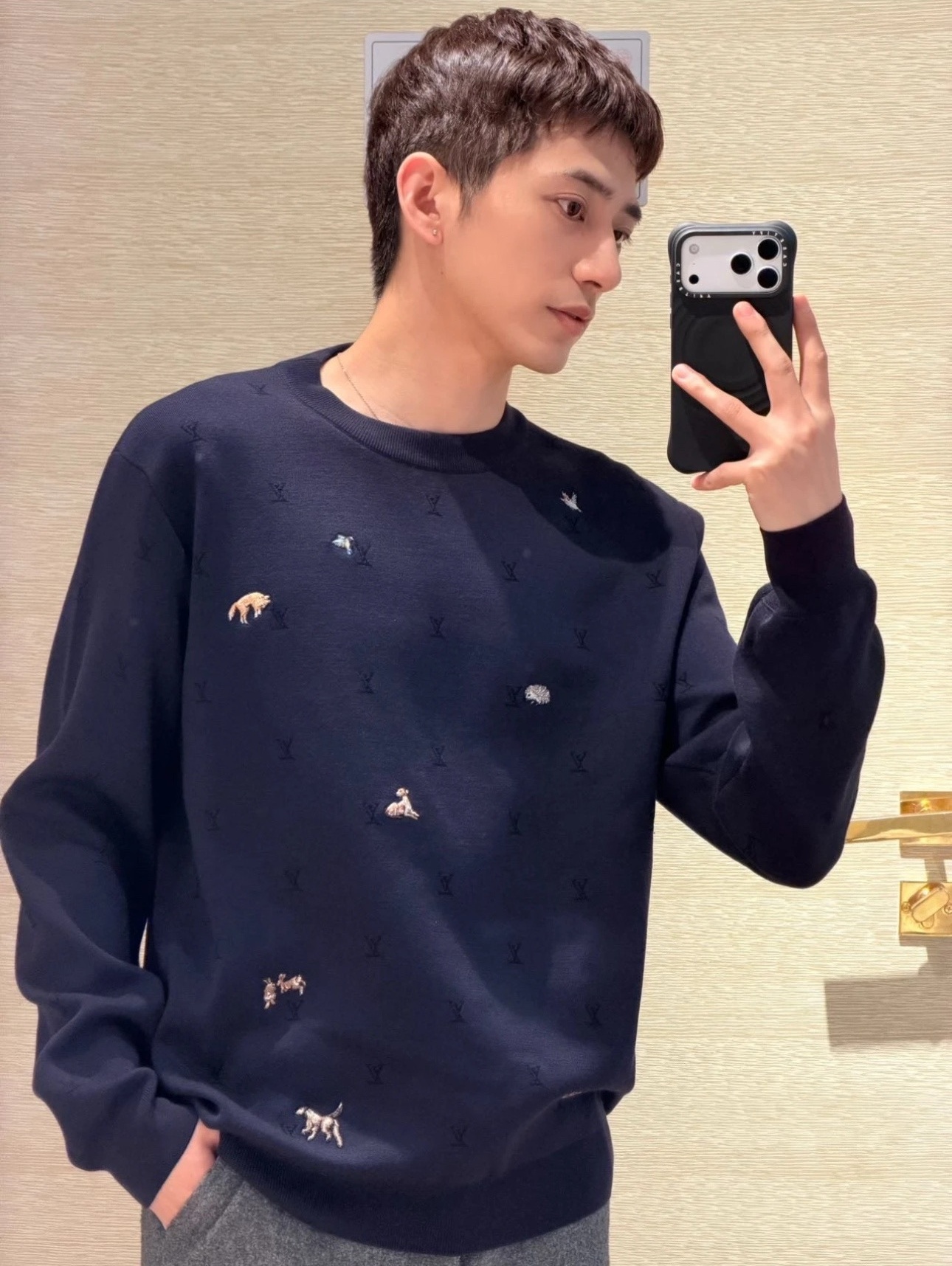 [홍콩명품.LOUIS VUITTON] 루이비통 2026 남성용 울혼방 풀오버 LV3488 PD 홍콩명품의류,구매대행,온라인명품