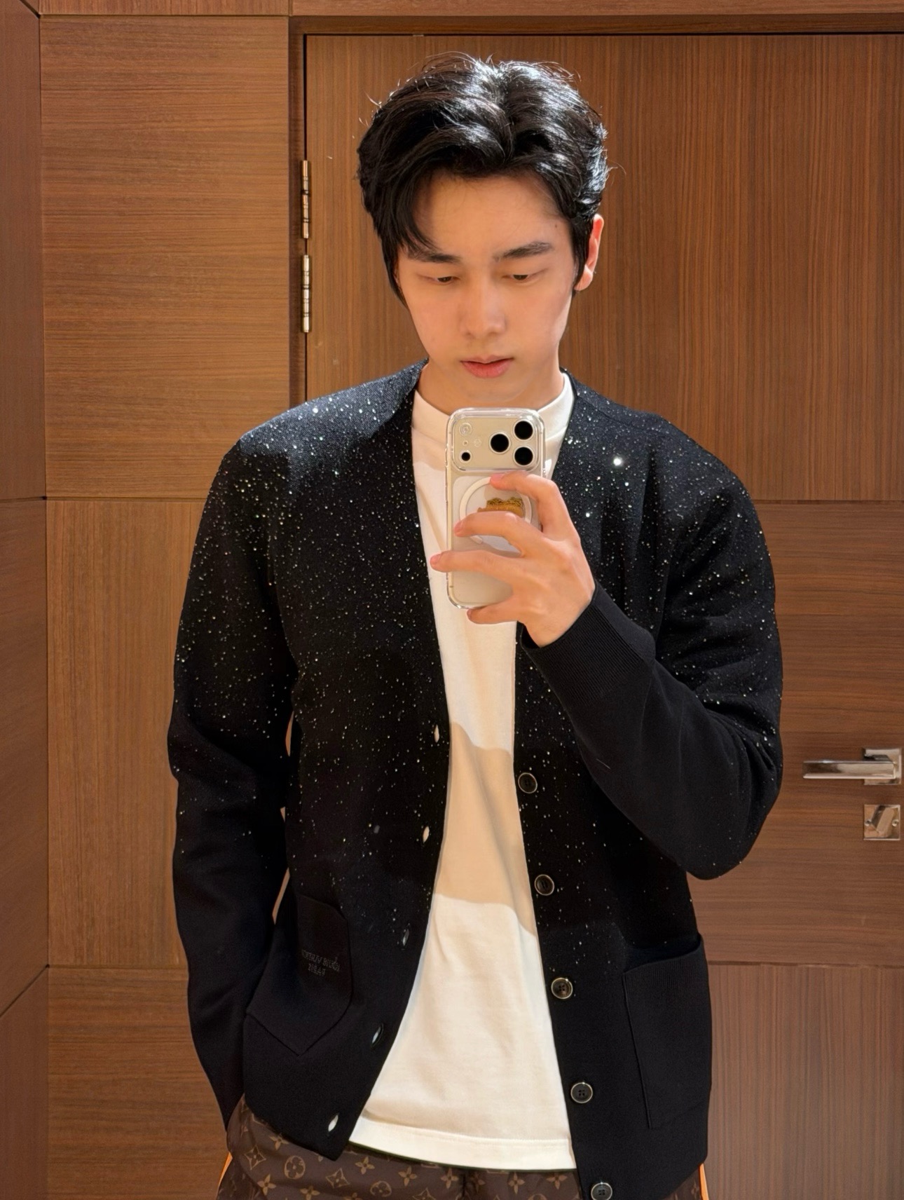 [홍콩명품.LOUIS VUITTON] 루이비통 2026 남성용 울혼방 가디건 LV3538 PD 홍콩명품의류,구매대행,온라인명품
