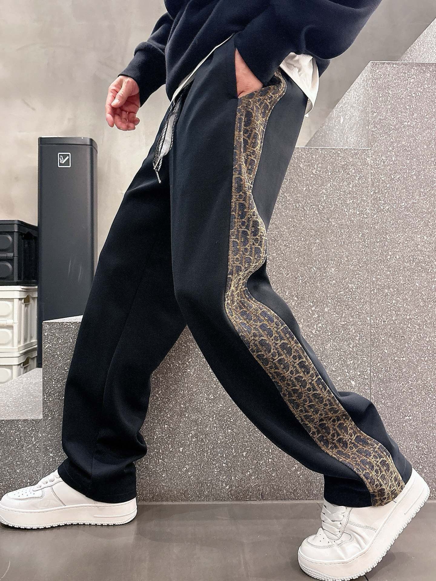 [홍콩명품.Christian Dior] 크리스챤 디올 2026 남성용 추리닝바지 CD1964 PD 홍콩명품의류,구매대행,온라인명품
