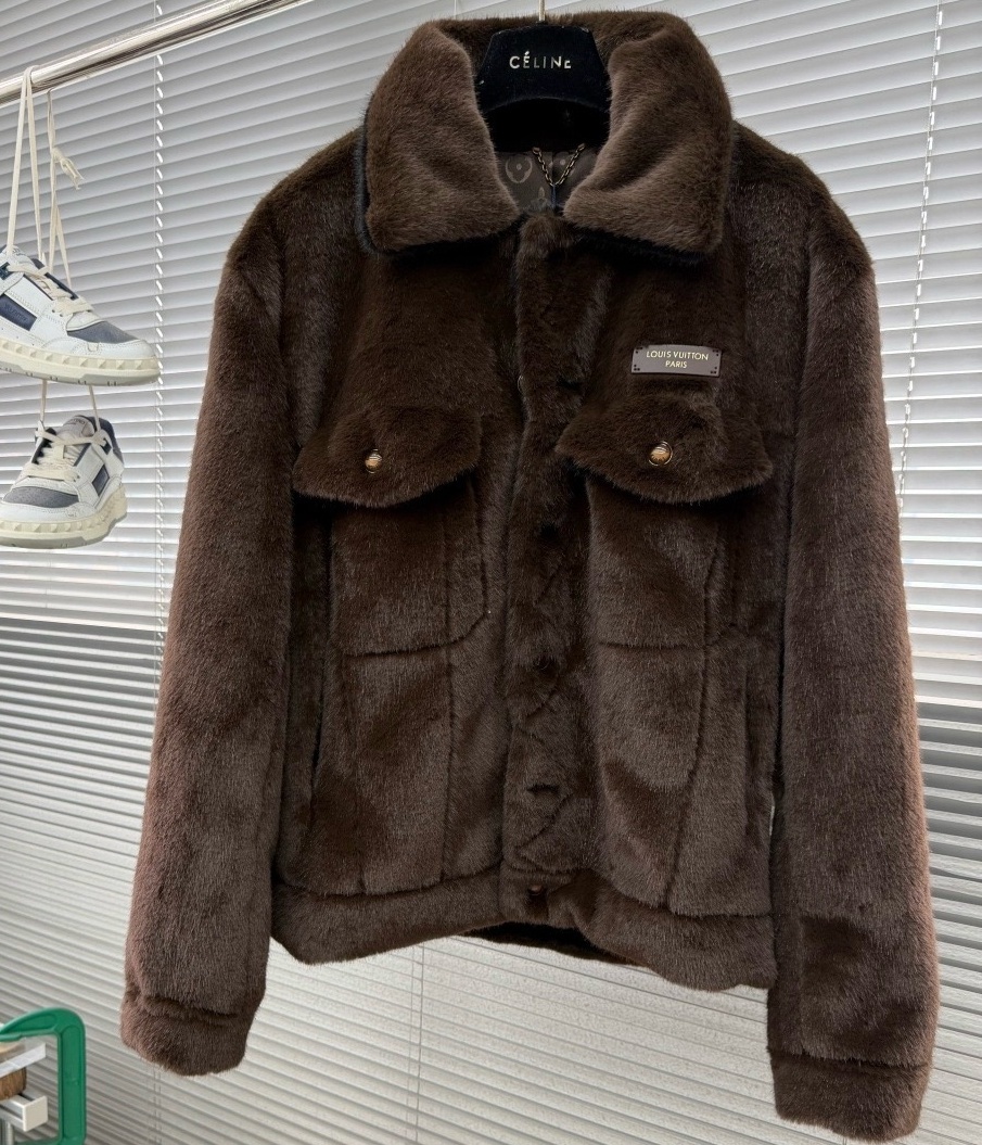 [홍콩명품.LOUIS VUITTON] 루이비통 2026 남성용 퍼 플리스 자켓 (인조모피) LV3934 PD