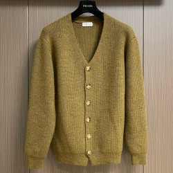 [홍콩명품.BRUNELLO CUCINELLI]브루넬로 쿠치넬리 2026 남성용 울혼방 가디건 BL1836 HD 홍콩명품의류,구매대행,온라인명품