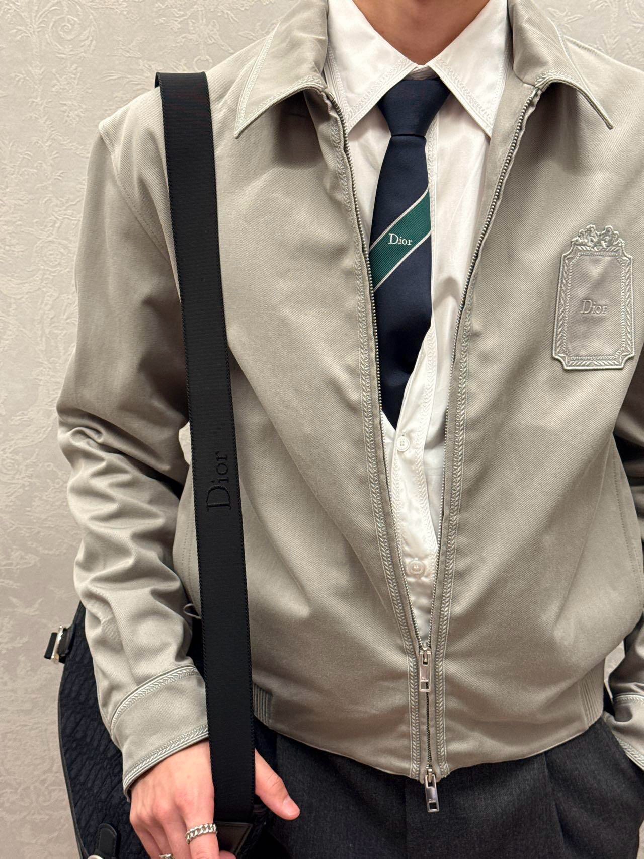 [홍콩명품.Christian Dior] 크리스챤 디올 2026 남성용 자켓 CD2149 PD 홍콩명품의류,구매대행,온라인명품